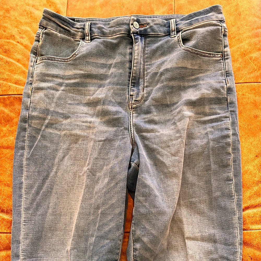 American Eagle super stretch skinny jeans